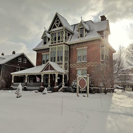 Spencer House Bed & Breakfast Erie Exterior photo