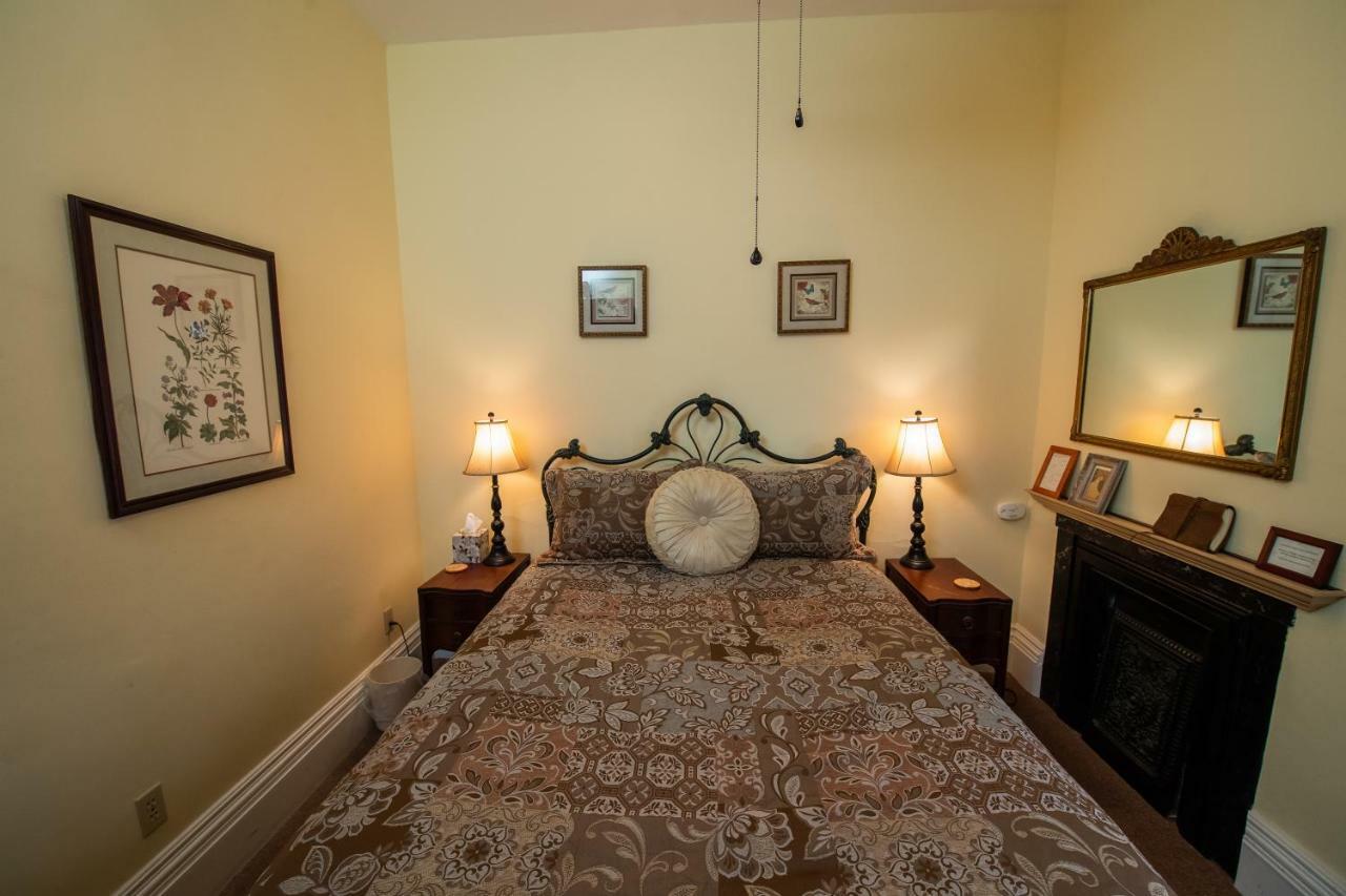Spencer House Bed & Breakfast Erie Exterior photo