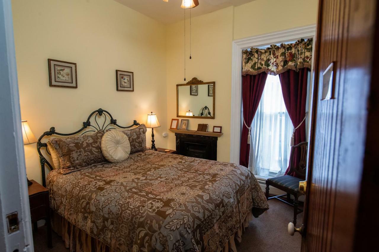 Spencer House Bed & Breakfast Erie Exterior photo