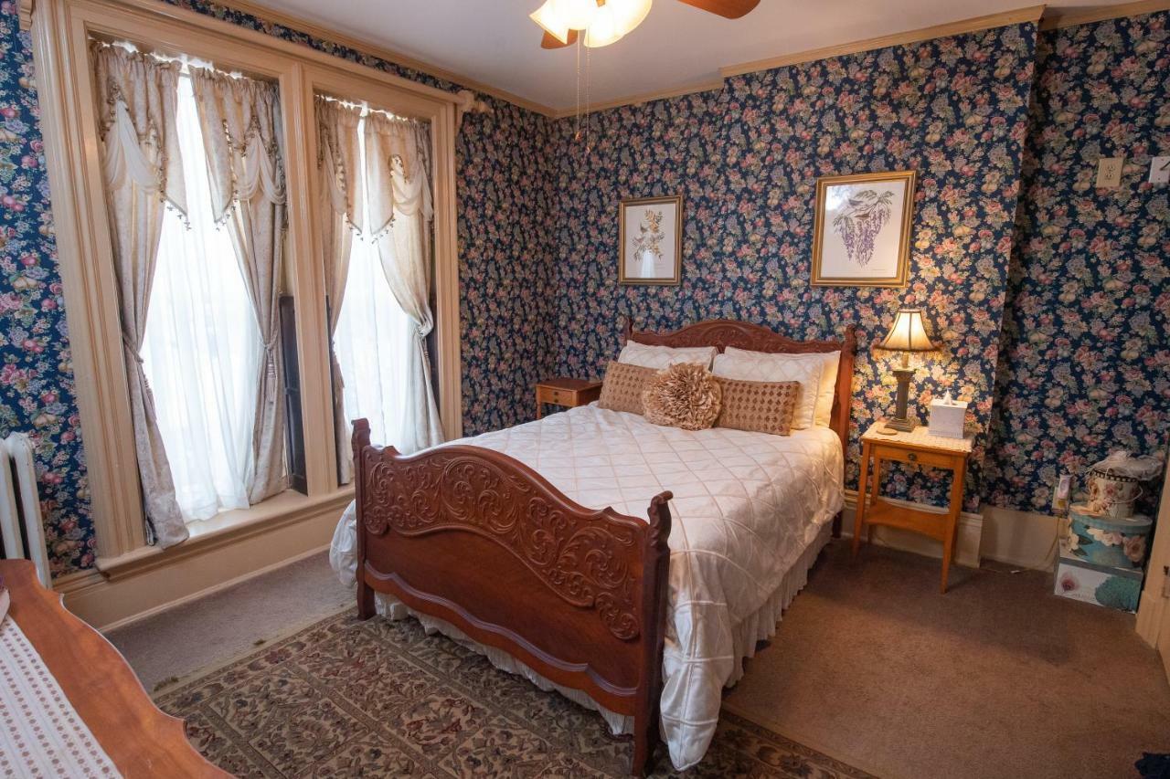 Spencer House Bed & Breakfast Erie Exterior photo