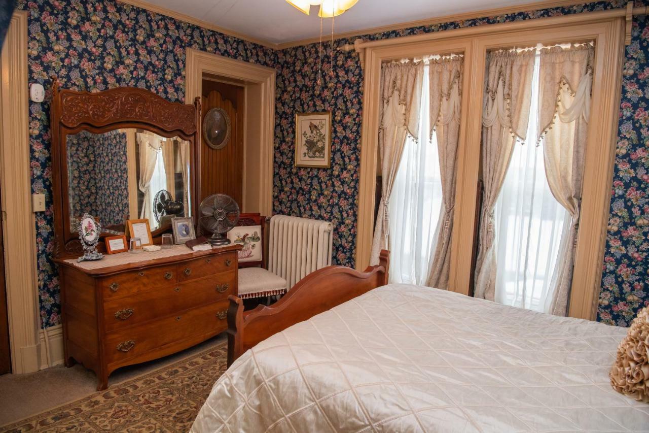 Spencer House Bed & Breakfast Erie Exterior photo