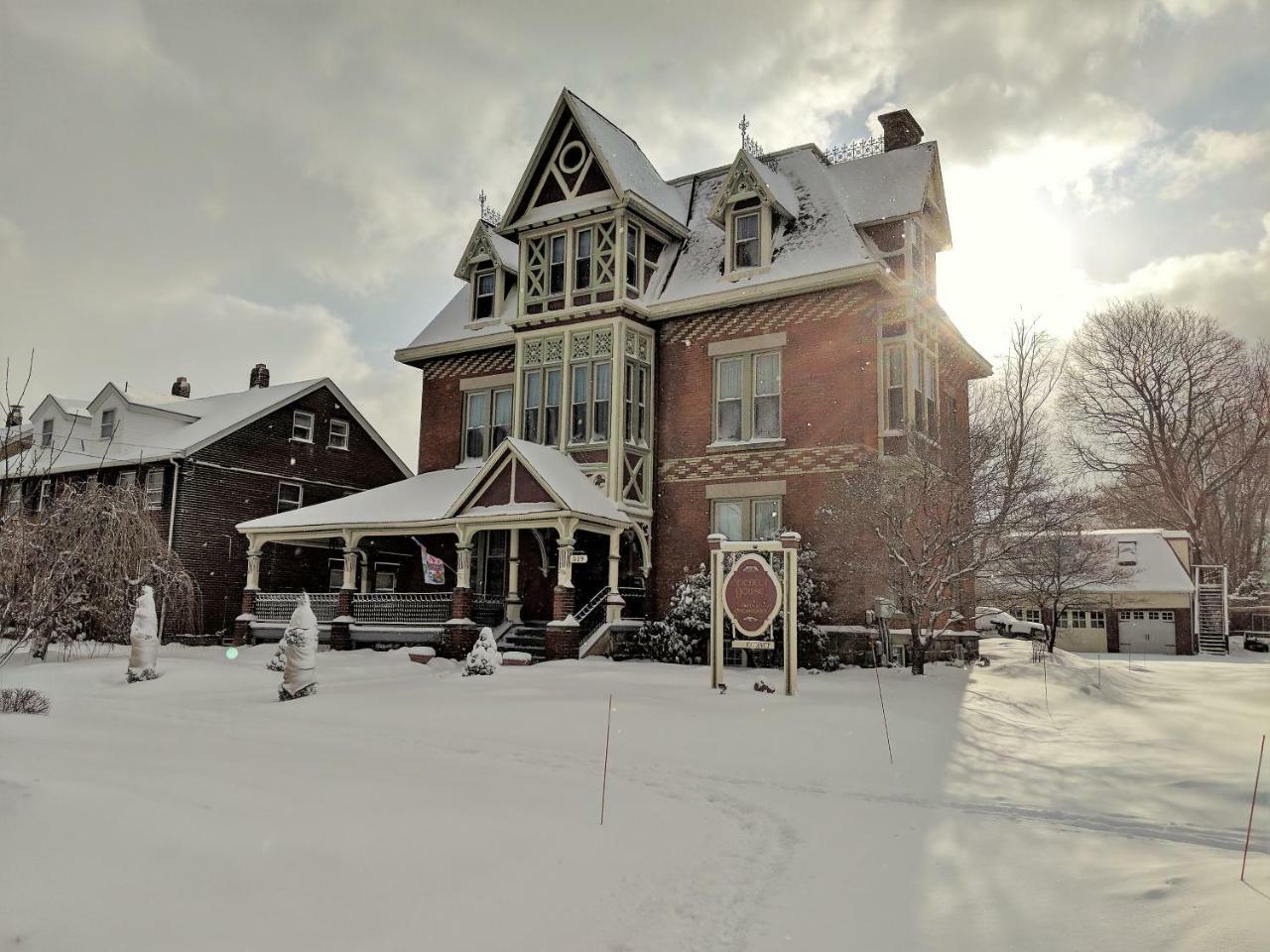 Spencer House Bed & Breakfast Erie Exterior photo