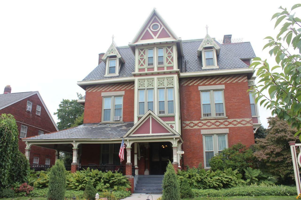 Spencer House Bed & Breakfast Erie Exterior photo